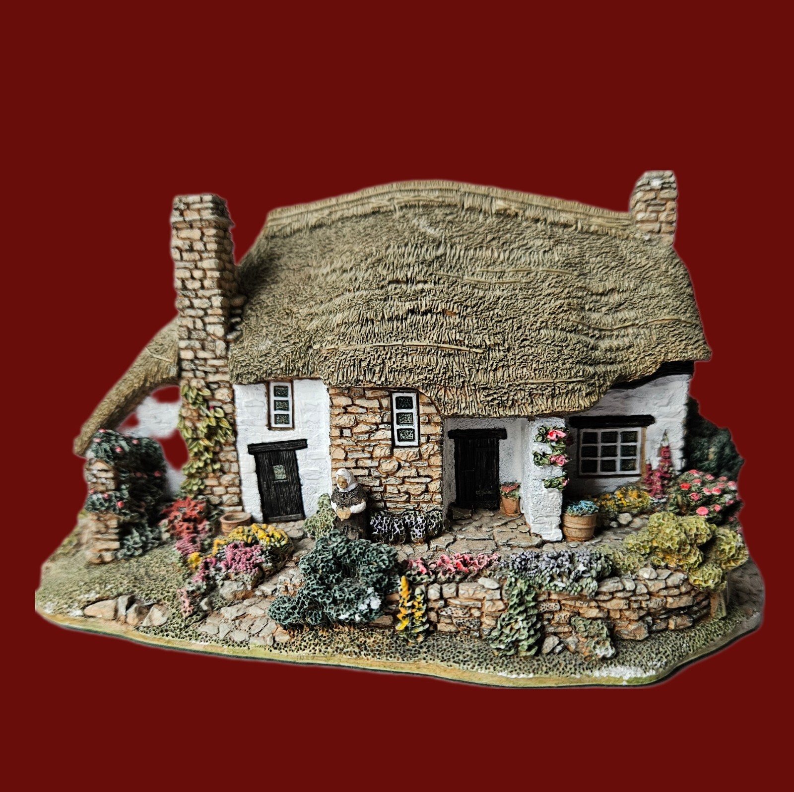 Lilliput Lane - Old Mother Hubbard's