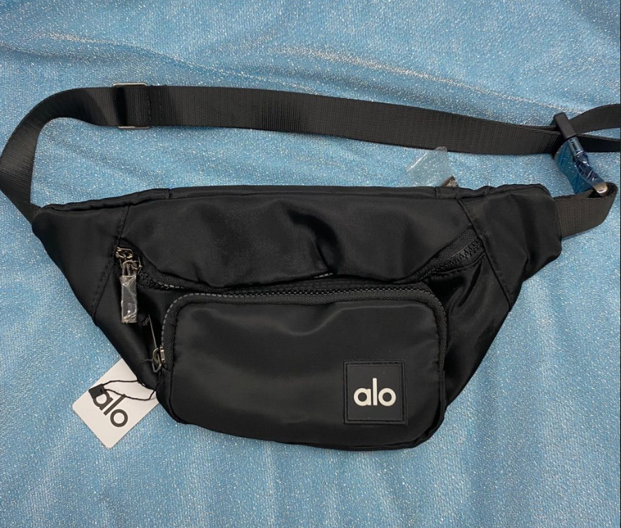 New Alo Yoga Explorer Belt Bag Black – Crossbody Waist Fanny Pack