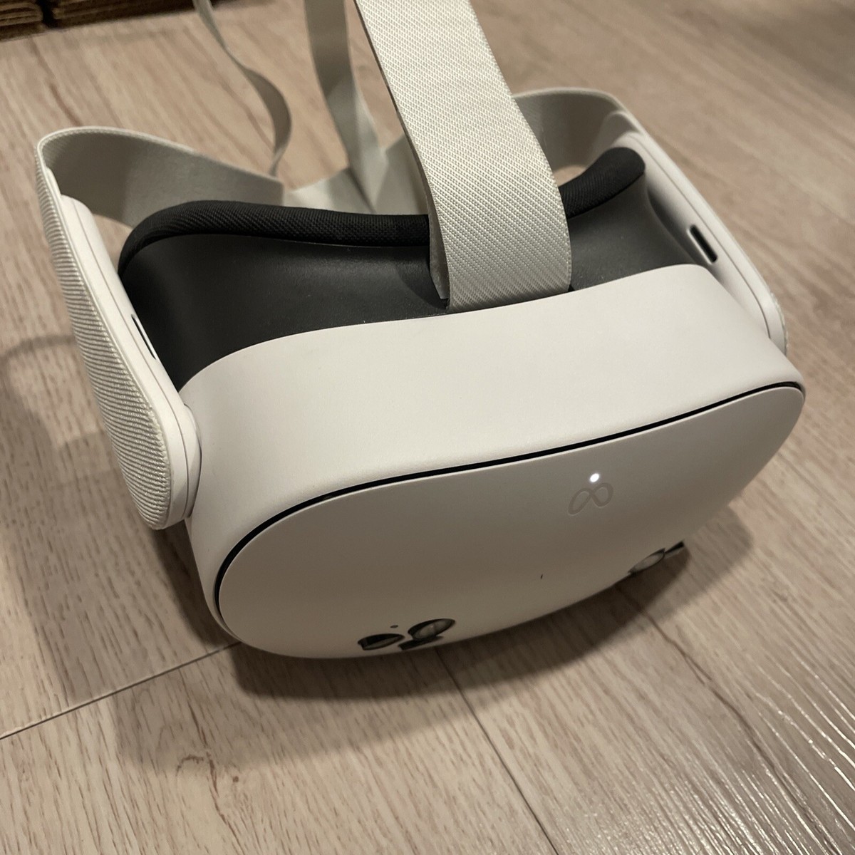 Meta Quest 3S HEADSET ONLY - 128GB - No Controllers | eBay