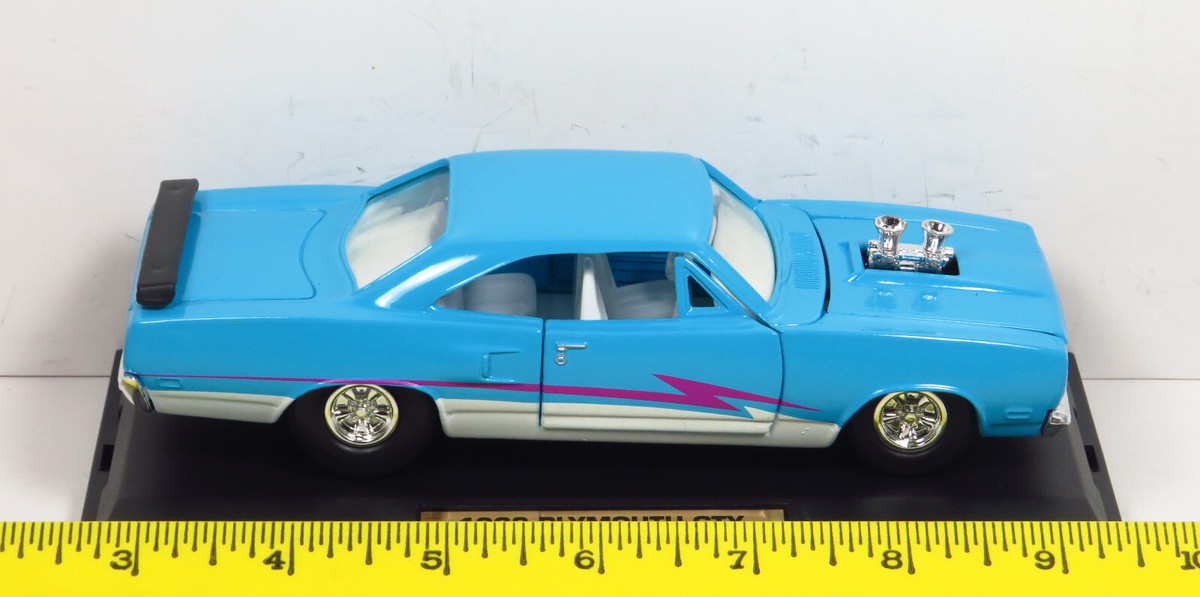 Tootsietoy Muscle Cars Collector Series 1969 Plymouth 69 GTX 440 V