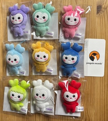 TWICE 10VE UNIVERSE 10th Anniversary POP-UP STORE MD LOVELY PLUSH