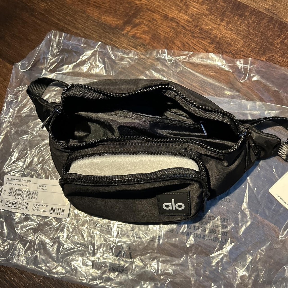 Alo Yoga Explorer Belt Bag Black Fanny Pack Crossbody Waist Bag