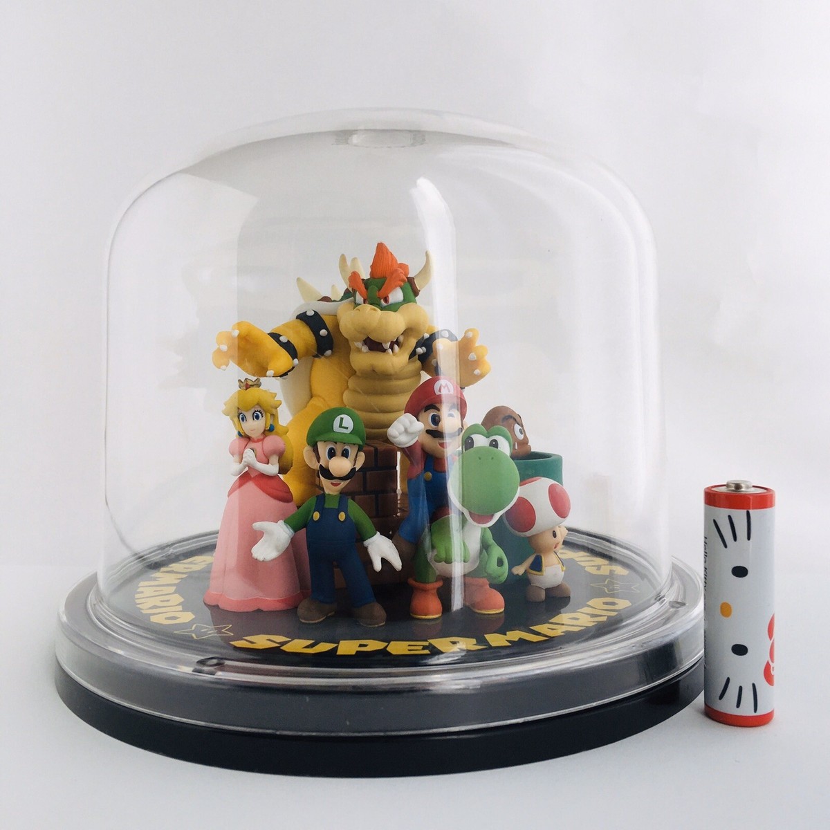 Super Mario Bros Characters Figure CLUB NINTENDO Japan 2012 Luigi
