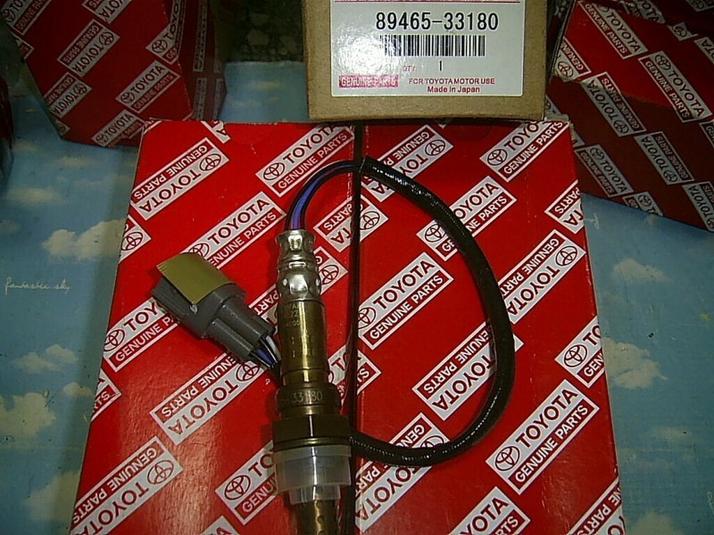 GENUINE TOYOTA CAMRY AVALON SIENNA ES300 FRONT OXYGEN SENSOR OEM