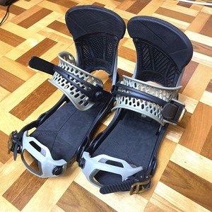 中古良品！ BURTON Malavita RE:FLEX 青 M 2018 中古良品！ BURTON