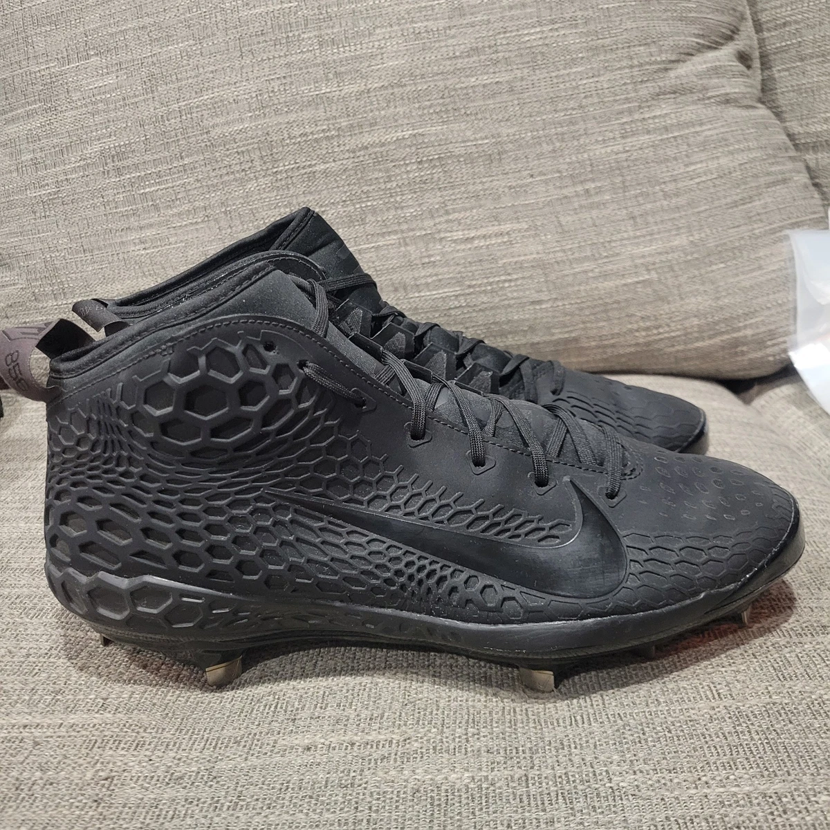 Nike Force Zoom Trout 5 Sneakers for Men for Sale | Authenticity