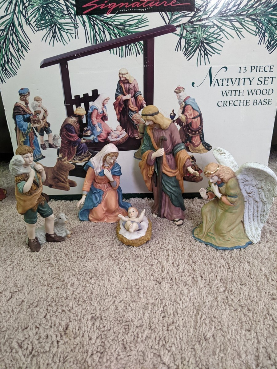 Kirkland Signature Nativity Set 13 Piece Pristine Condition