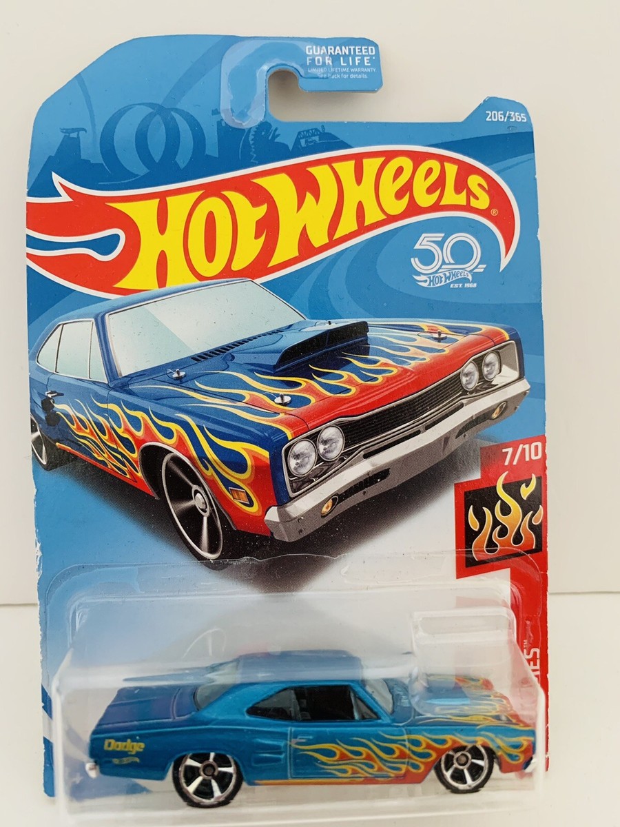 Hot Wheels Flames *7/10* '69 Dodge Coronet Superbee Car Figure