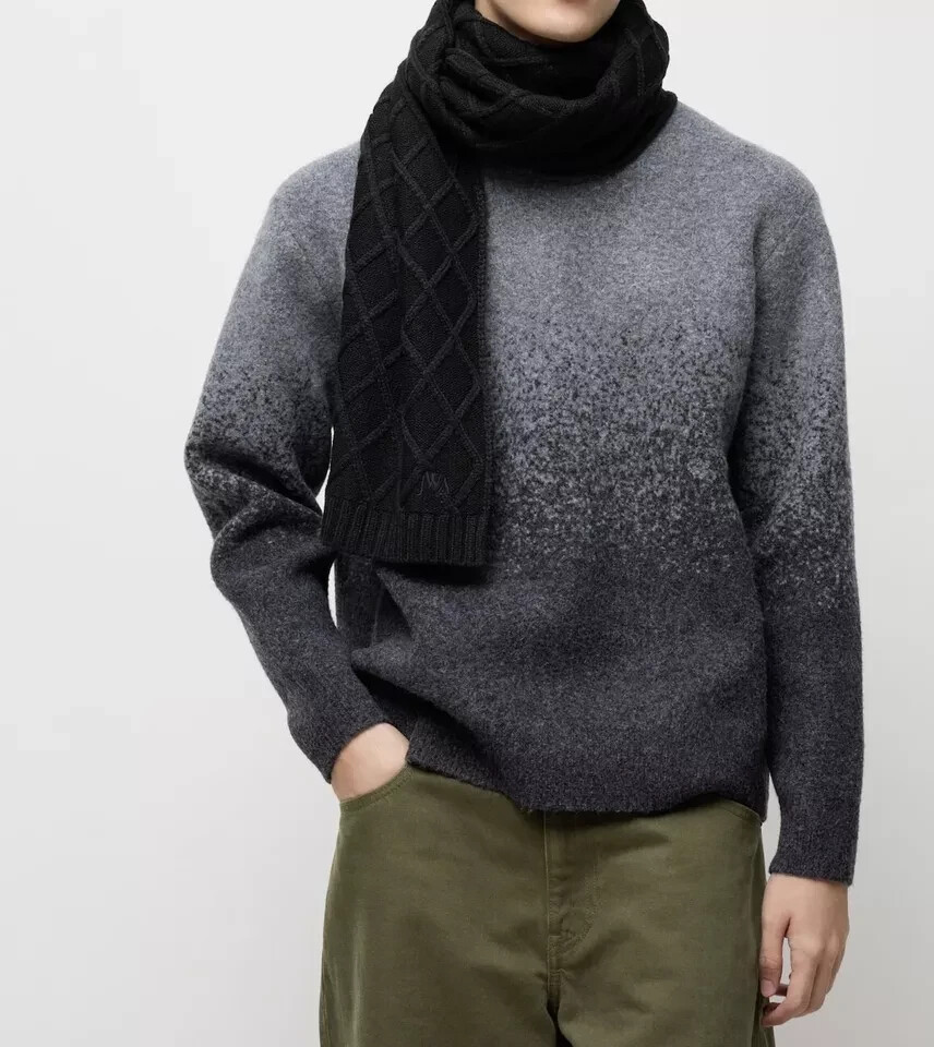 J.W Anderson Uniqlo Souffle Yarn Gradient Crew Neck Sweater 3