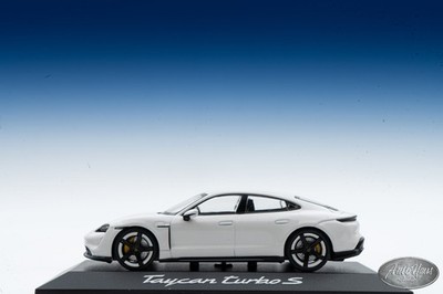1/43 Minichamps Porsche Taycan Turbo S White 🤝ALSO OPEN FOR TRADE