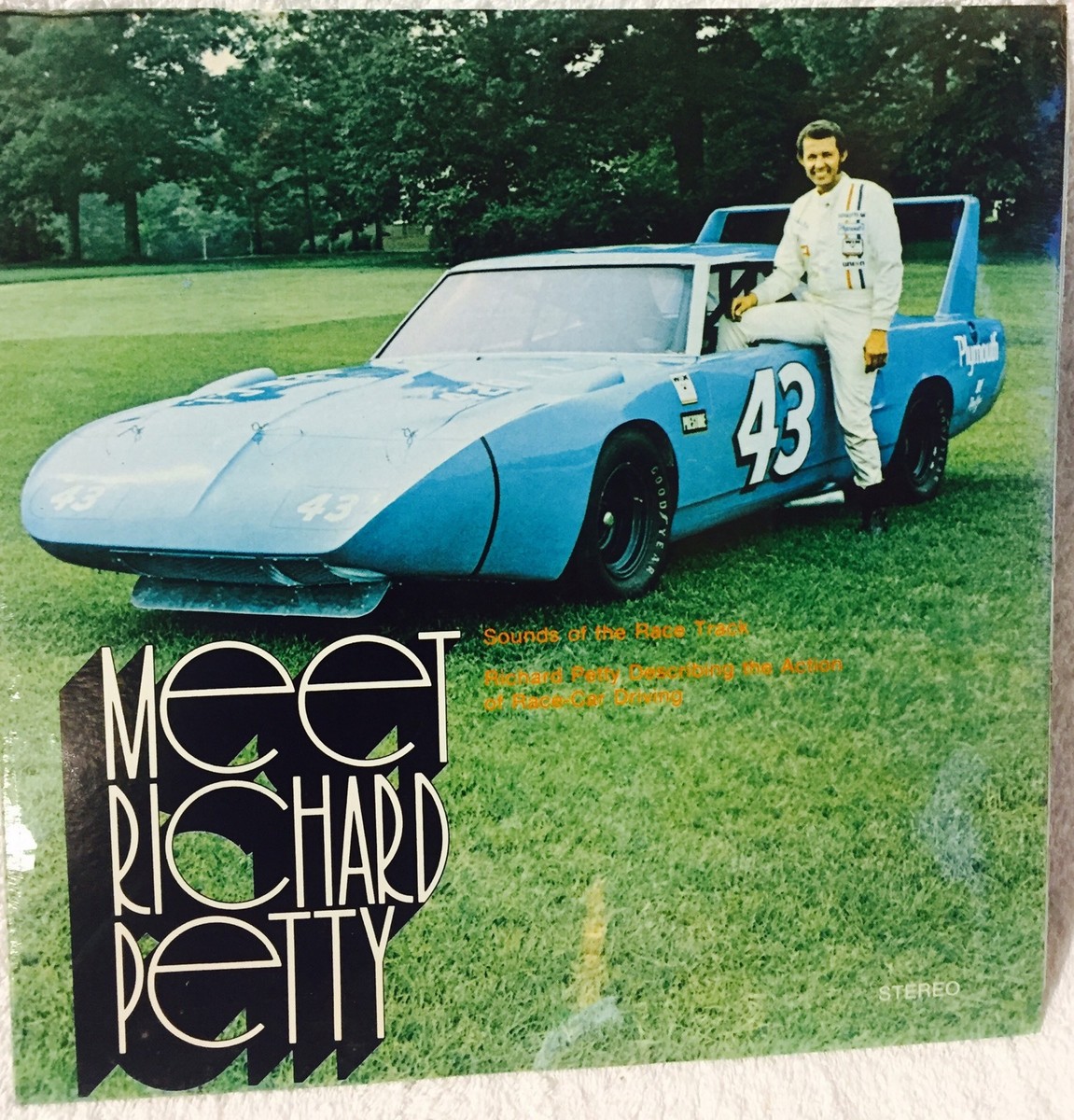 Meet Richard Petty Record 1970 LP & Book NASCAR Plymouth Superbird