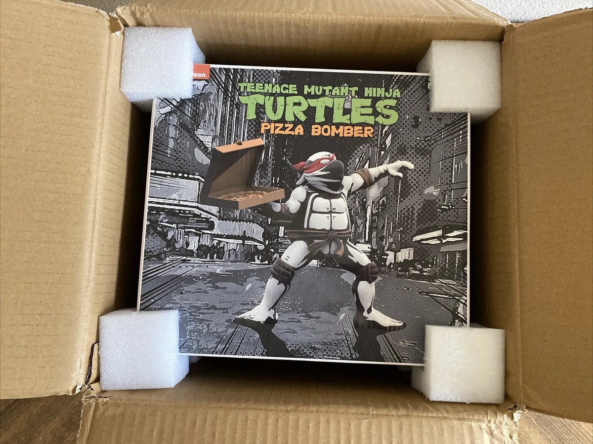 MIGHTY JAXX Teenage Mutant Ninja Turtles TMNT Pizza Bomber Vinyl