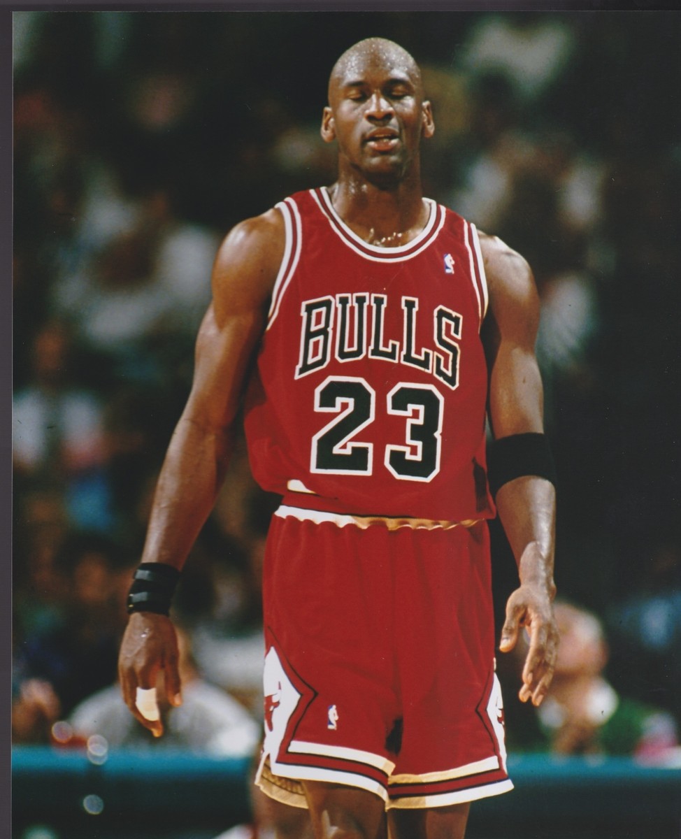 MICHAEL JORDAN #23 CHICAGO BULLS NORTH CAROLINA NBA 8 X 10 PHOTO 8
