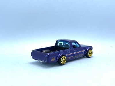 2025 Hot Wheels Super Treasure Hunt STH # '75 Datsun Sunny Truck