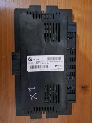 6135 9340339-02 - BMW X1 E87 E84, E90 E91 E92 Footwell Control