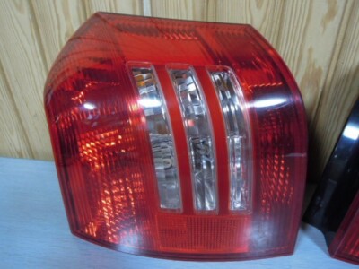Toyota Corolla Runx NZE121 124 Tail Lights Rear Lamps Left Right