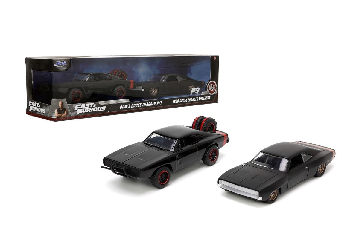 Jada 1:32 Fast & Furious Dom's Charger R/T & 1968 Charger Widebody