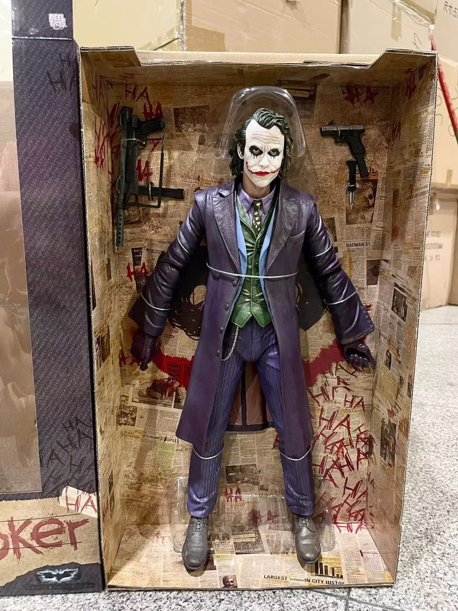 NECA The Dark Knight Joker 1/4 Scale 18 Inch Heath Ledger Batman