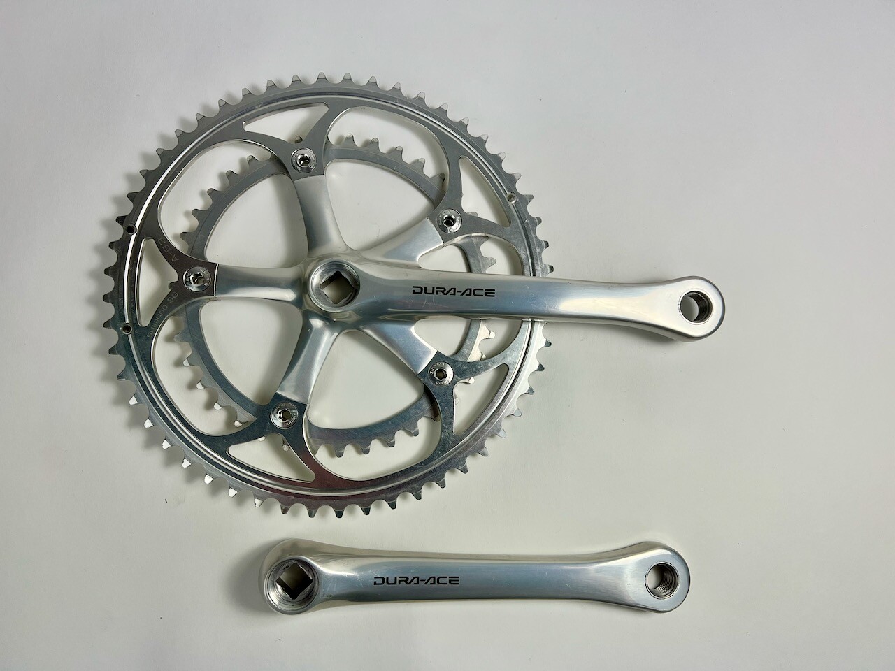 DURA-ACE クランクセット 50-34T クランクキャップ付属します