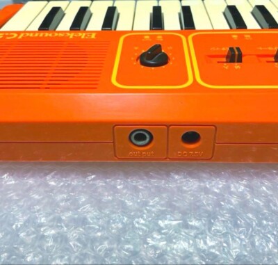 Casio MT-11 Orange Vintage Mini Synthesizer Japan Rare 1980s
