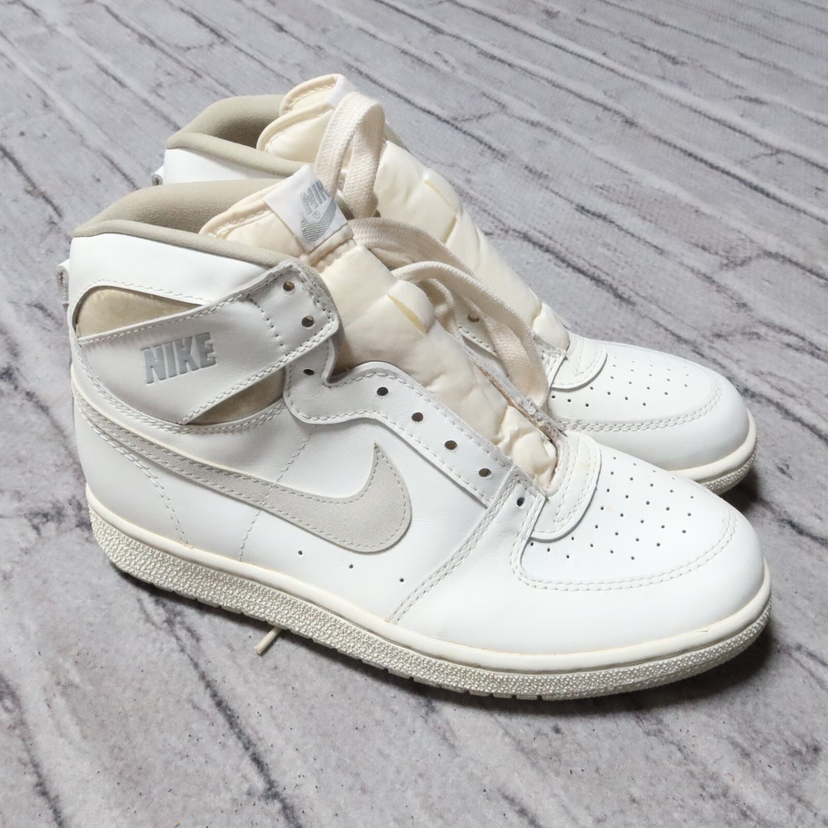 Vintage Rare 1985 Nike Fortress High Shoes 850709CH Size 8.5