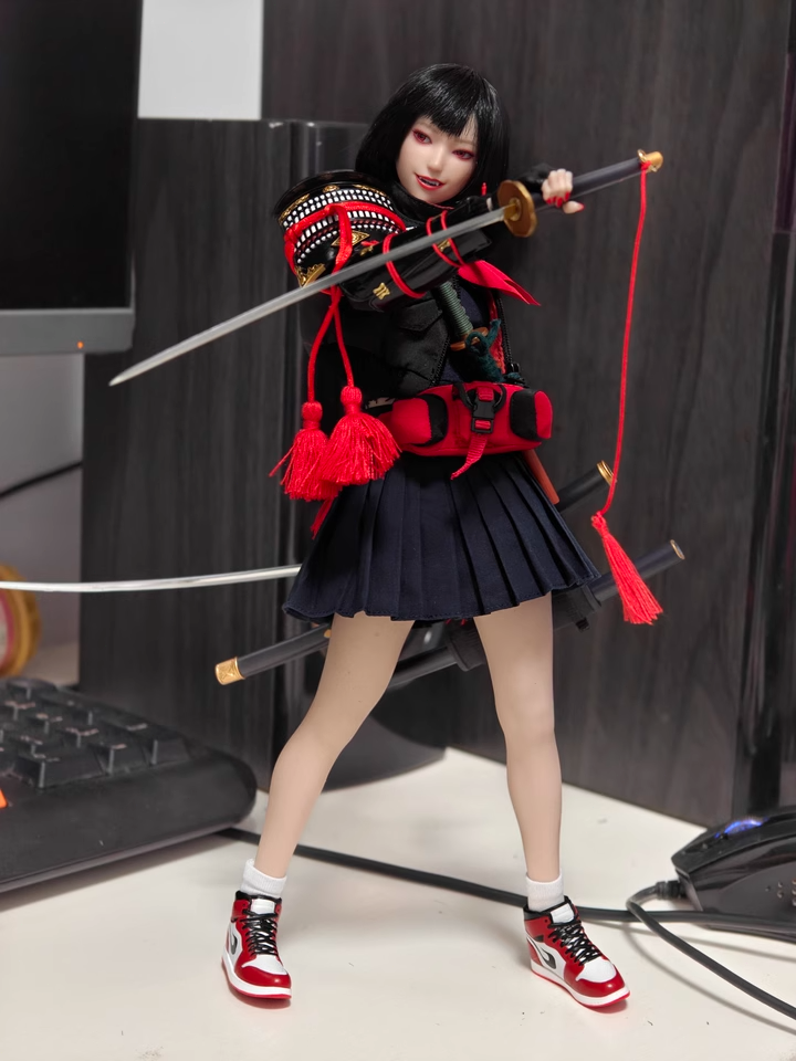 I8Toys x Gharliera I8-GLIE001 1/6 The Girls Of ARMAMENT Yasha Kina