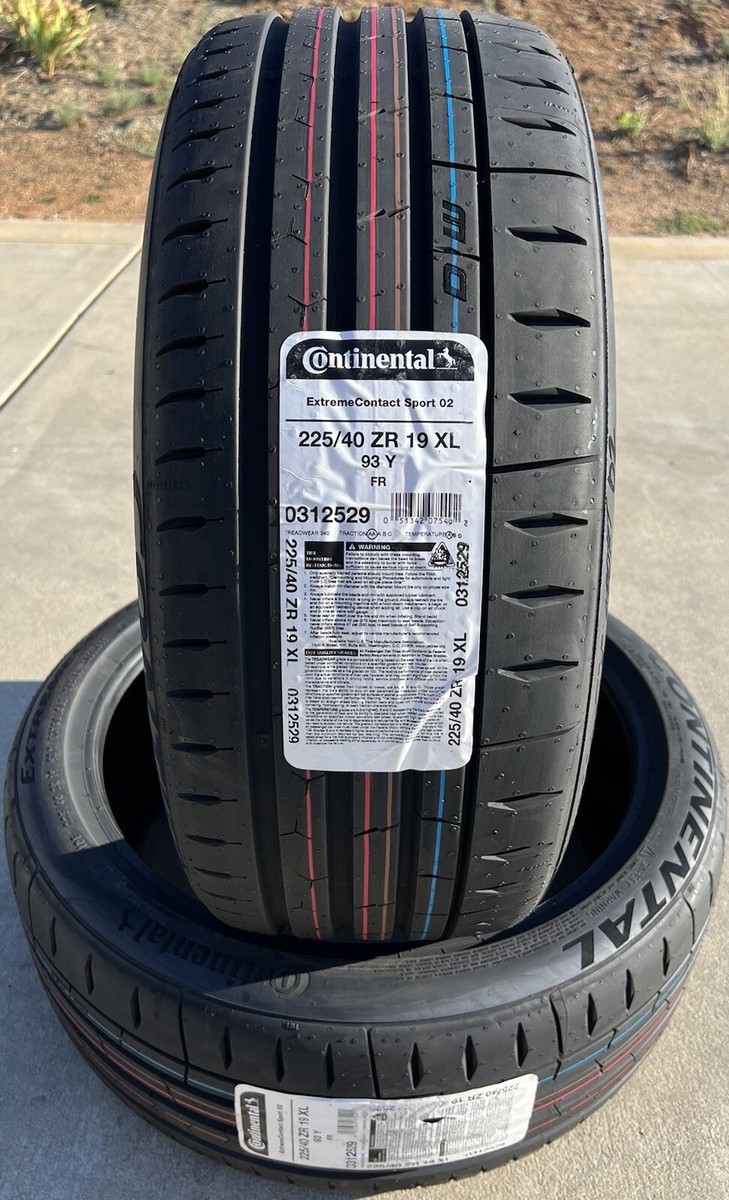 FOUR 225/40ZR19 Continental ExtremeContact Sport 02 Summer Tire