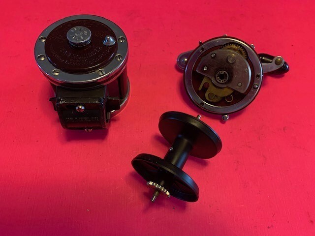 VINTAGE CUSTOM PENN SQUIDDER JR. NO. 146 + NEWELL PARTS THE BOX