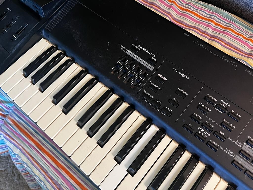 動作良好】Roland XP-80 シンセサイザー 76鍵盤 ソフトケース付き