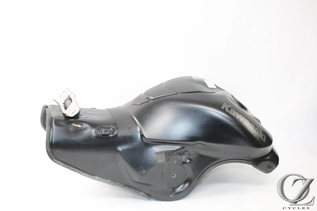 Gas Tanks for Kawasaki Ninja ZX10 for sale | eBay