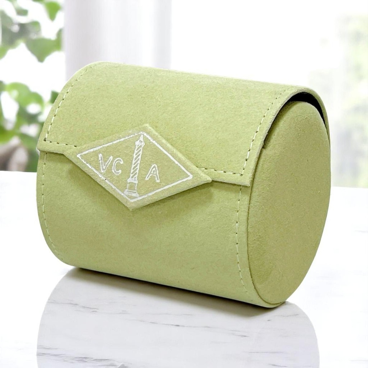 Van cleef & Arpels Watch Bracelet case Green suede Jewelry Travel