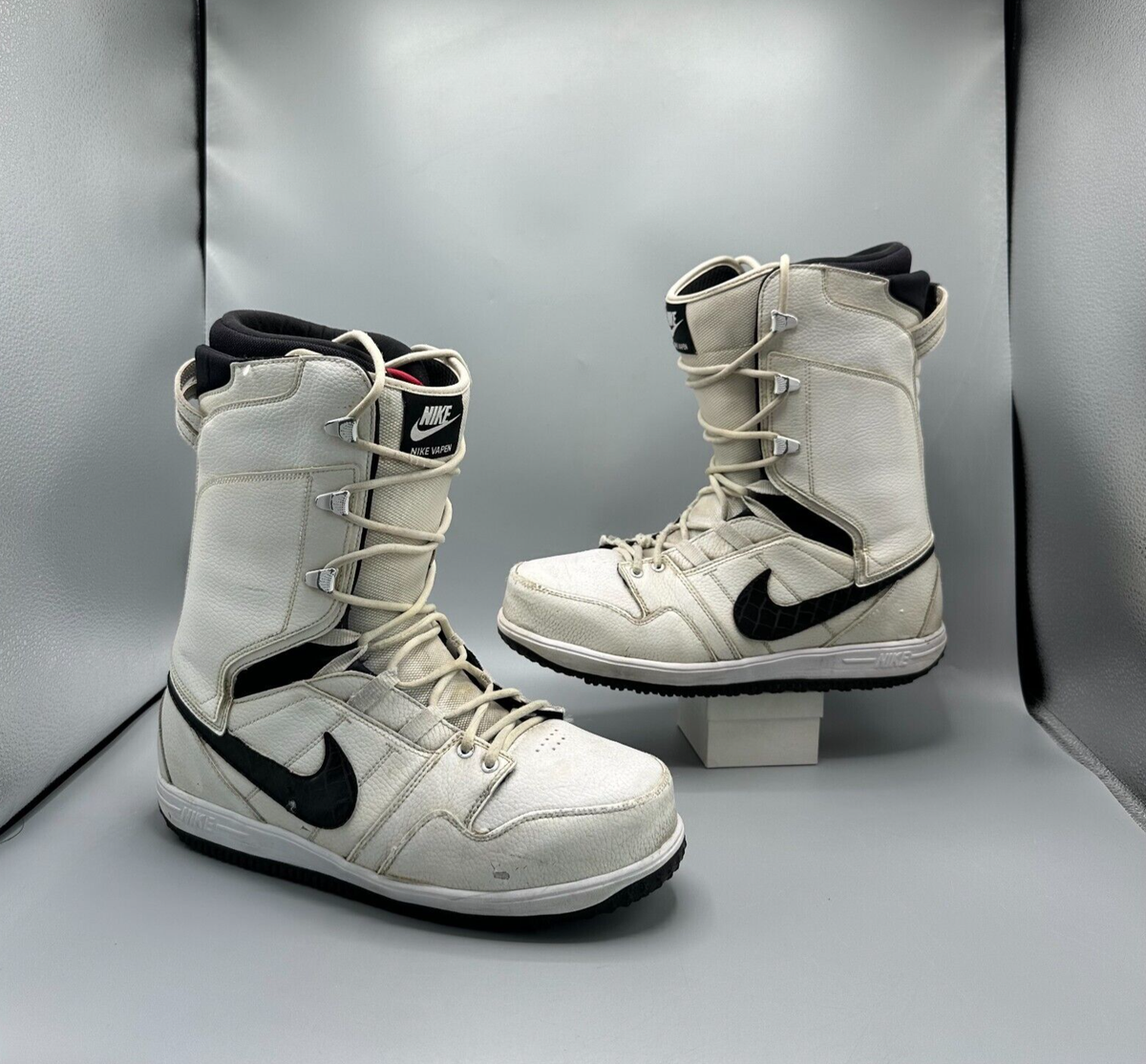 Nike スノーボードブーツ ホワイト 27cm VAPEN X BOA 【公式通販】
