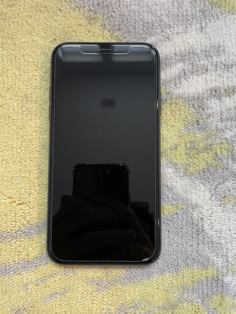 Apple iPhone 11 - 64GB - Black (Unlocked) with two phone cases! | eBay