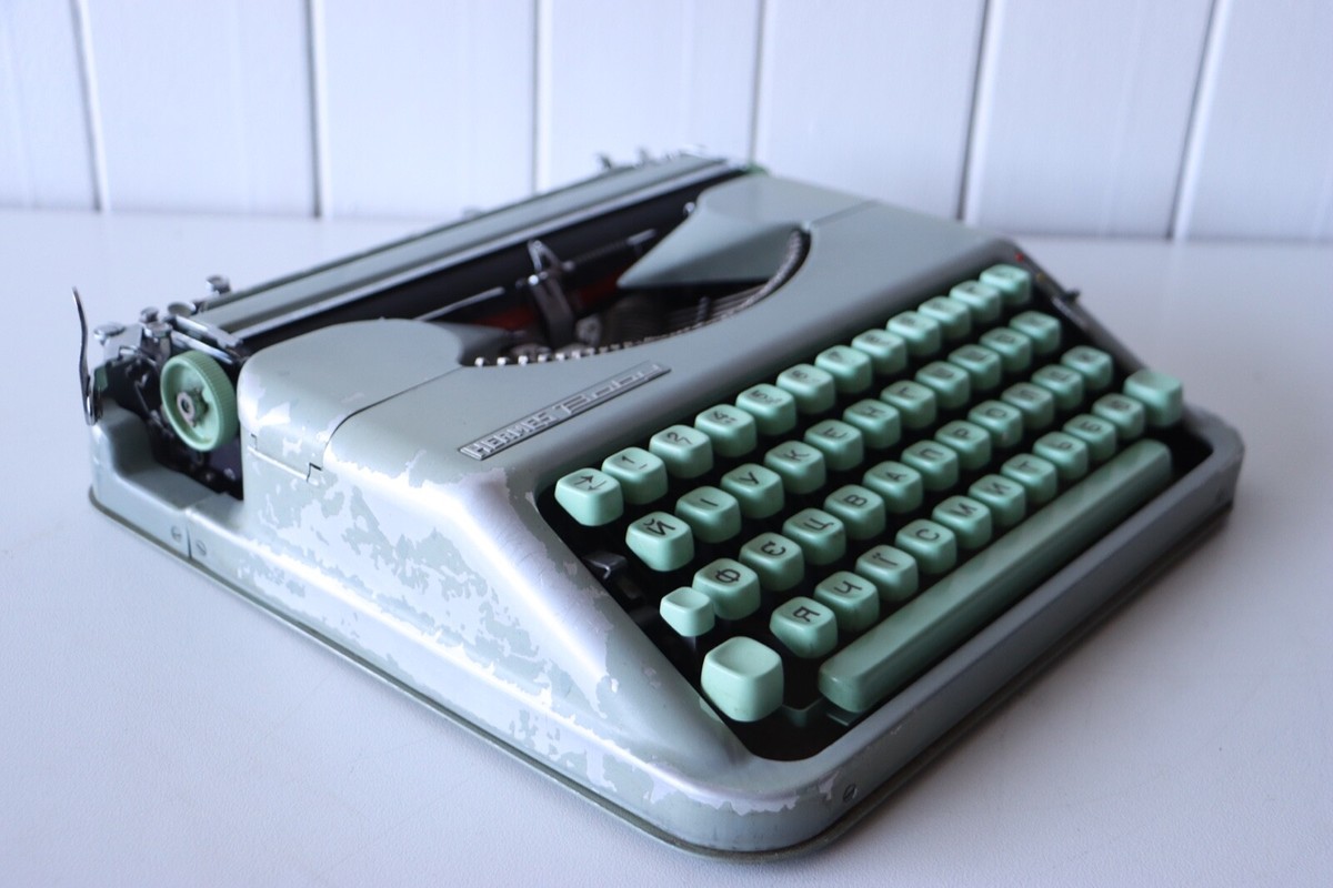 RARE - Hermes Baby Typewriter - Ukraine Keys - Original Working