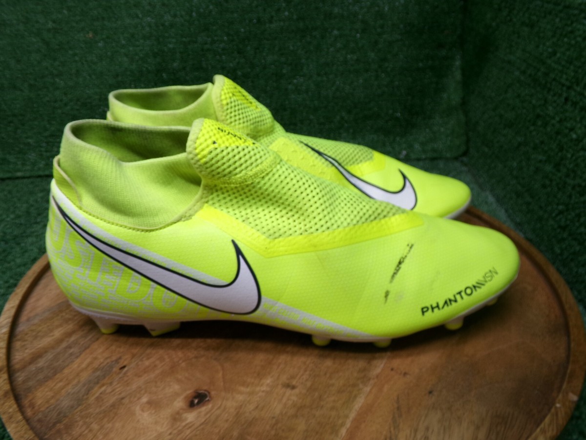 Nike Mens Phantom VSN Academy FG MG Volt Yellow White Soccer