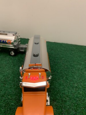 Vintage Unocal 76 Super Tanker Rig With Additional Tanker With