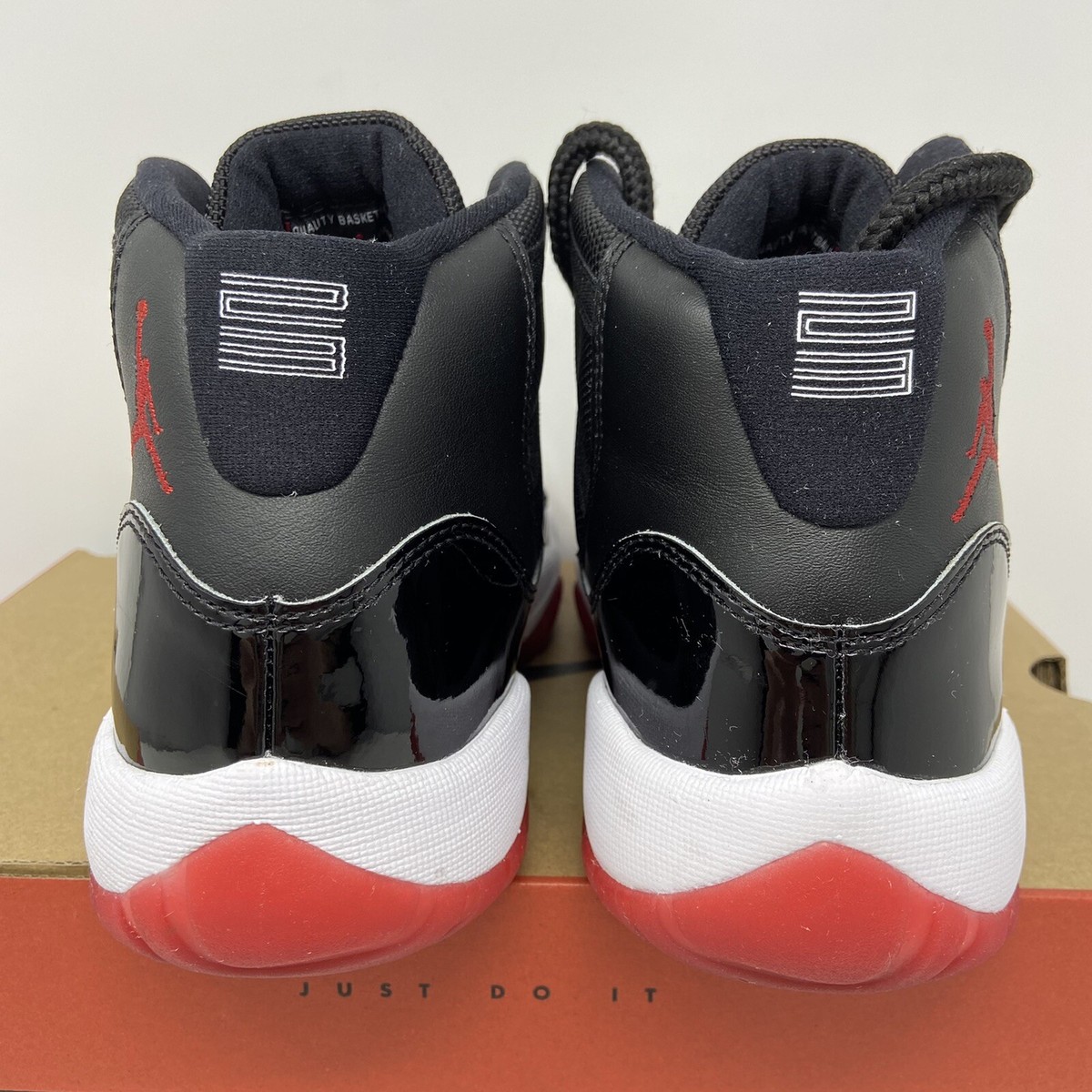 Nike Air Jordan XI 11 Retro 