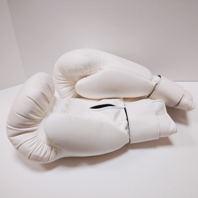 Winning Boxing gloves 16oz White Soft type PS16-B from JAPAN In
