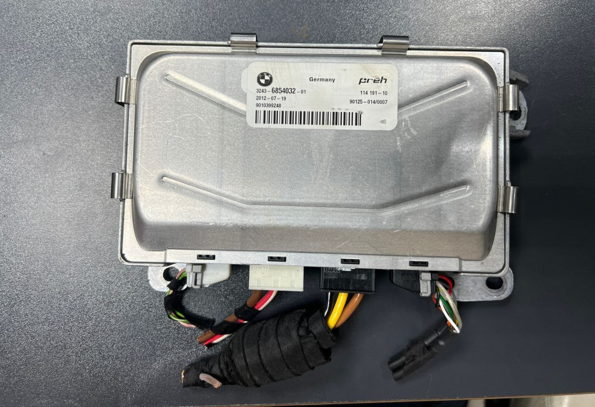 BMW F10 F11 HSRコントロールユニット 6854032 ✓ BMW F01 F02 F10 F07