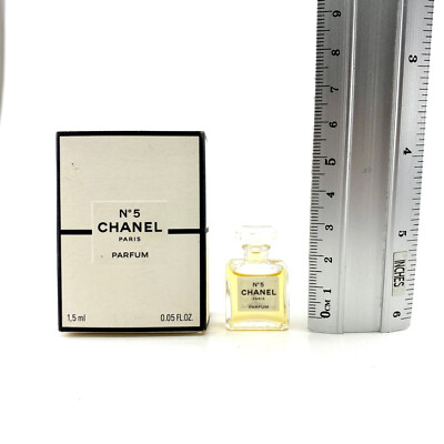 Chanel No 5 Parfum 1.5 ml. 0.05 fl.oz. mini micro perfume new in