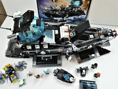 LEGO 70173 Ultra Agents Ocean HQ with ALL 6 FIGURES MINIFIGURES