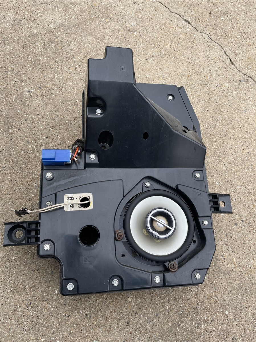 1990-1996 Nissan 300ZX Z32 OEM Front Door Speaker Housing | Left