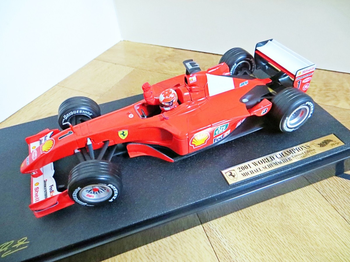 HOTWHEELS 53956 'FERRARI F2001 F1 CAR 2001 WORLD CHAMPION M