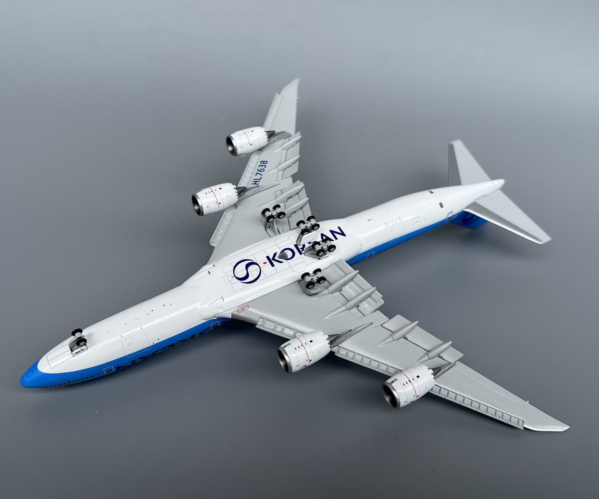 New HX Models 1/400 Korean Air Boeing 747-8 HL7638 Finished