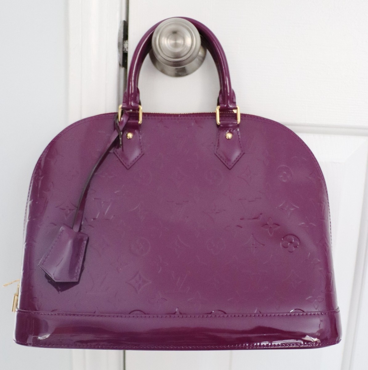 Louis Vuitton Amethyst Purple Monogram Vernis Alma MM Handle Bag