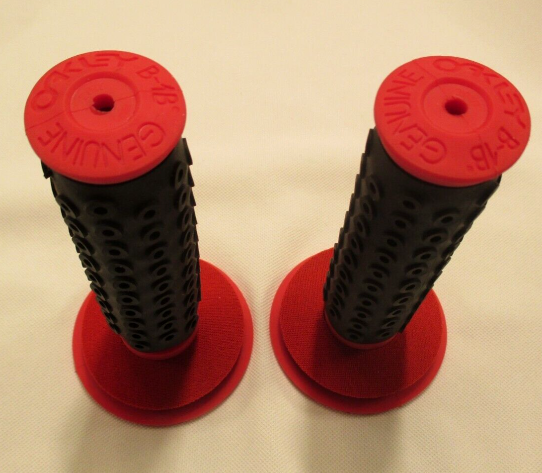 OAKLEY GRIPS B-1B NEW RARE 2010 RED W BLACK SLEEVES & RED DONUTS