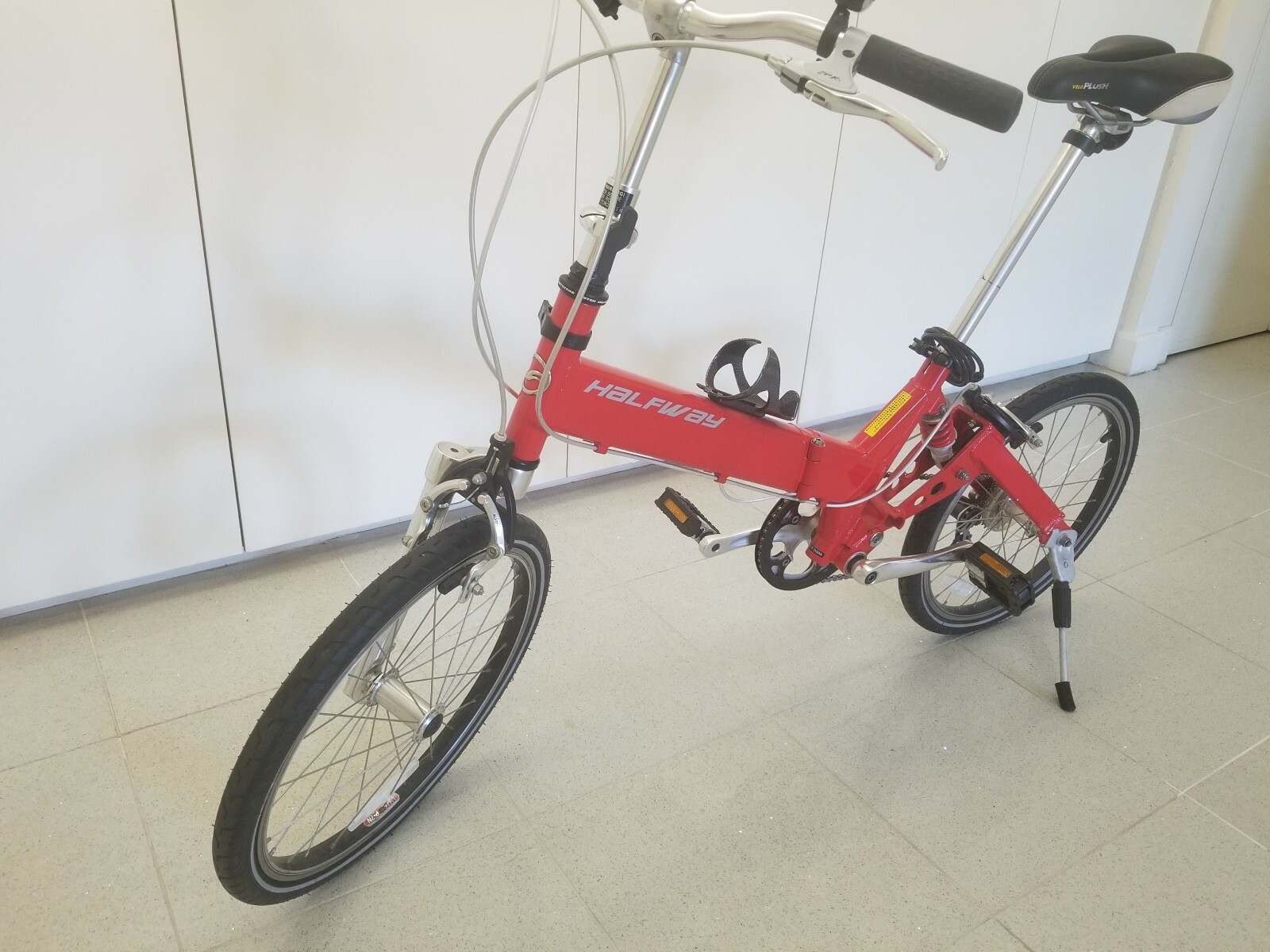 ジャイアントのハーフウェイ(折り畳み自転車) HALFWAY ハーフウェイ