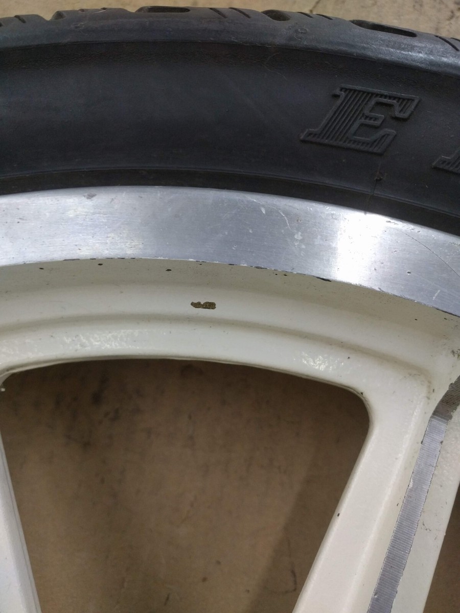 Harley-Davidson AMF 9 Spoke 19X2.15 Dual Disc Front Wheel 43499-78