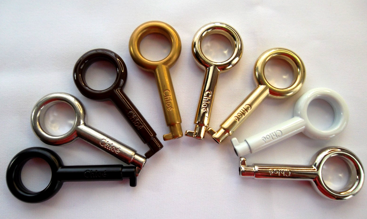 KEY Charm, tag for Chloe Paddington Bag, Handbags, Purses. Choose