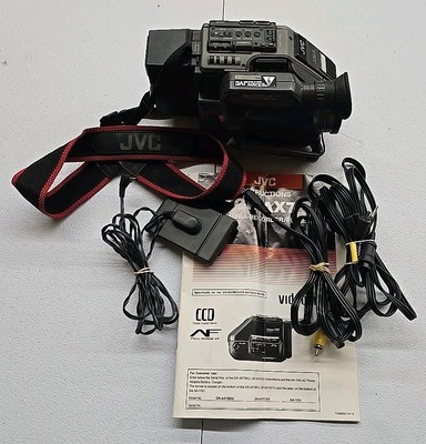 JVC GR-AX7 VHS-C Video Camera Camcorder w/ Battery, Charger and